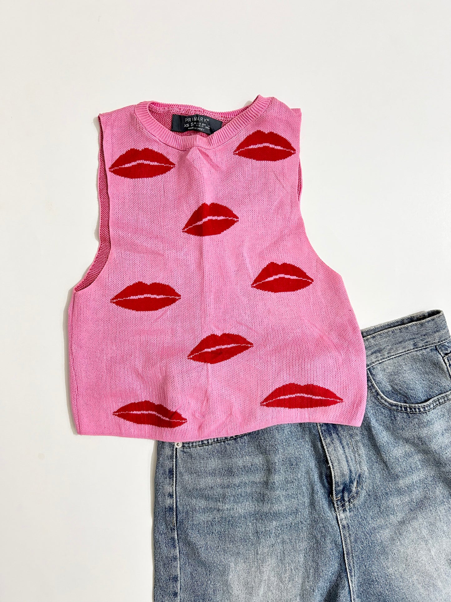 Kisses Vest