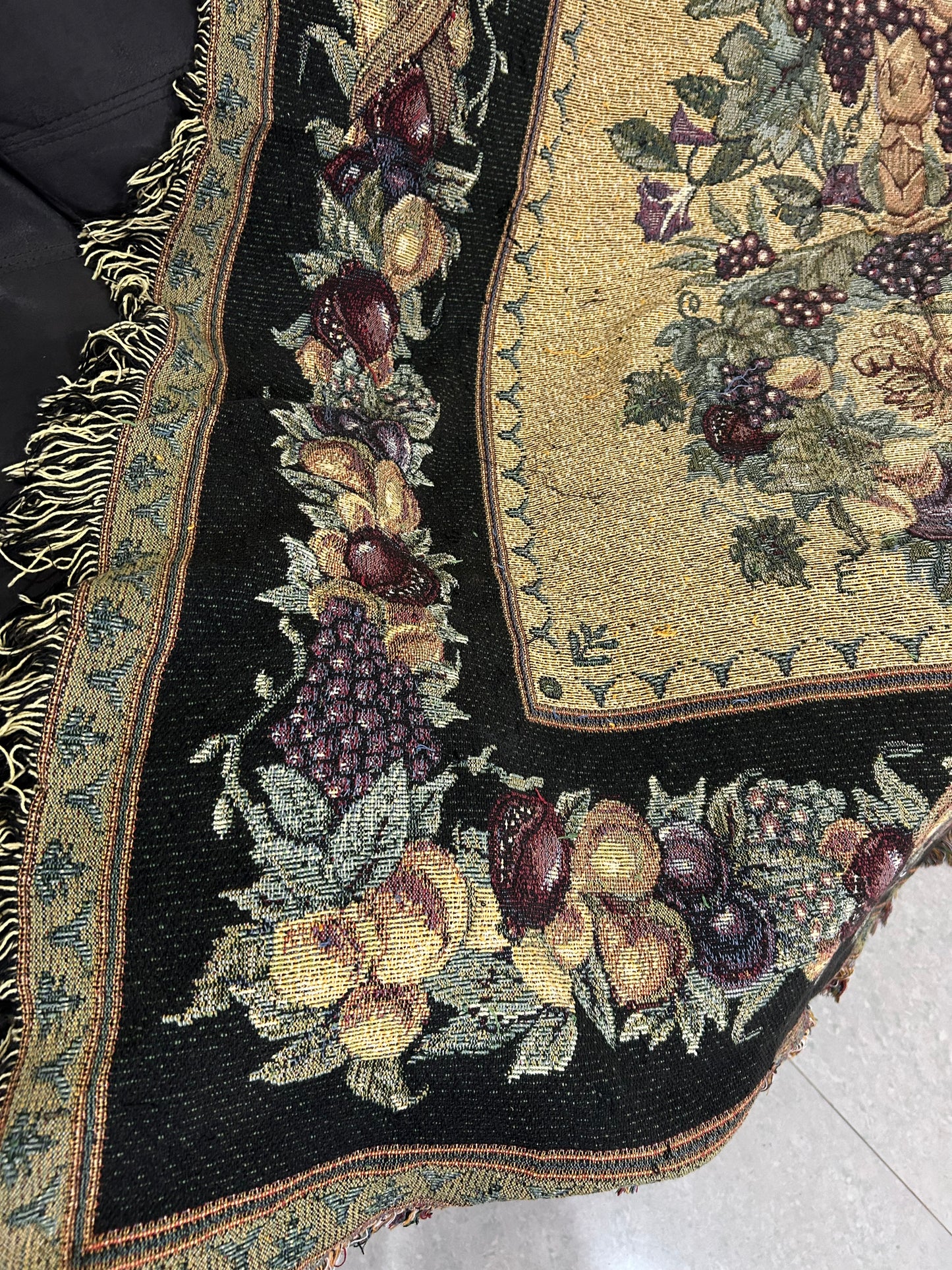 Tapestry Fruity Throw